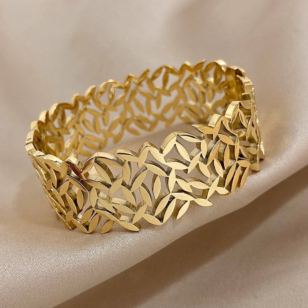 Chunky Gold Color Charm Leaf Cuff/Bracelet