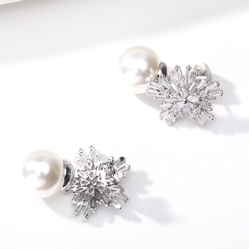 Pearl Snow Flower Earrings